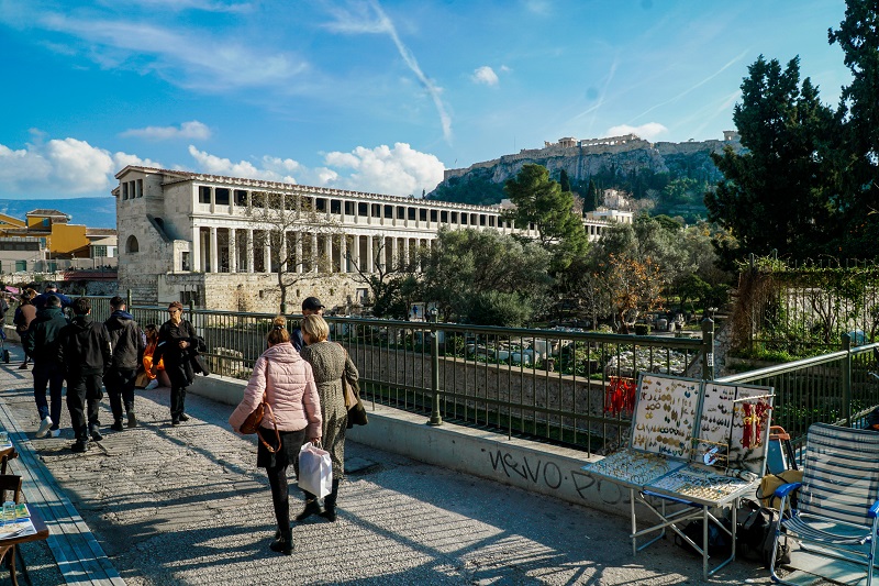 Αυξάνονται οι θερμοκρασίες με καλοκαιρινό καιρό για τις επόμενες μέρες