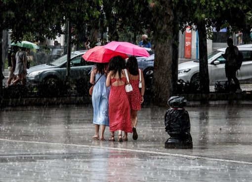 Απότομη πτώση της θερμοκρασίας και ισχυρές καταιγίδες από το απόγευμα της Κυριακής