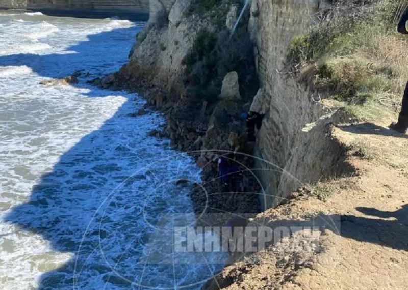 Τραγικός Κάλλιστος στην Παραλία Αποτρυπητή: Νεκρές Δύο Νεαρές Γυναίκες από Θαλασσοταραχή