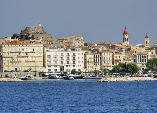 Η Υπόθεση Διαφθοράς στην Κέρκυρα και οι Φορολογικές Αλλαγές που Απαιτούν οι Επιχειρηματίες