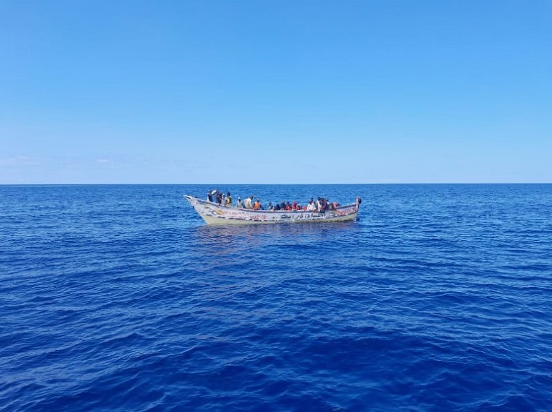 Διάσωση 20 Ατόμων σε Ναυάγιο Βόρεια της Σάμου