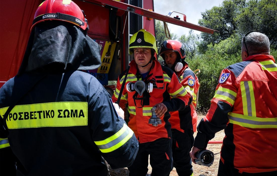 Μεγάλη Επιχείρηση Κατάσβεσης Φωτιάς στην Κερατέα Αττικής