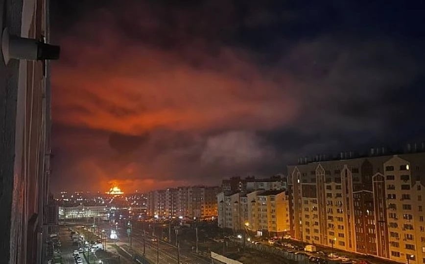 Φωτιά σε πετρελαϊκές εγκαταστάσεις στην Κριμαία χωρίς θύματα