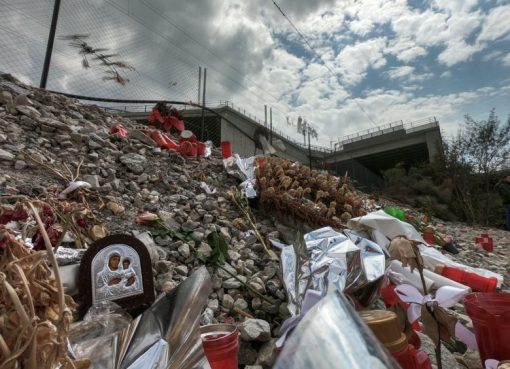 Διαμάχη για τη συναυλία μνήμης των θυμάτων του σιδηροδρομικού δυστυχήματος στα Τέμπη